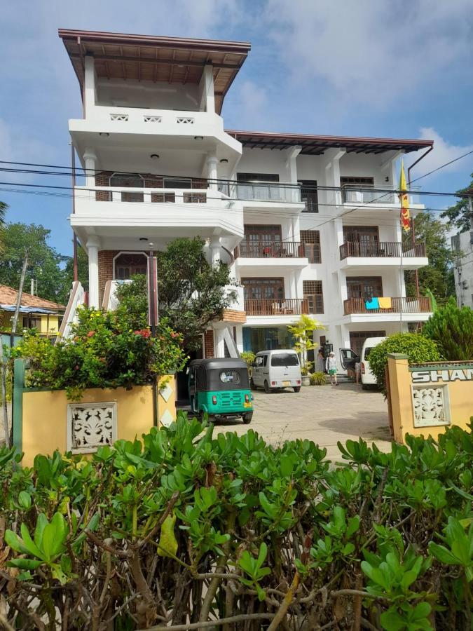 Shanika Beach Inn 坦加拉 外观 照片